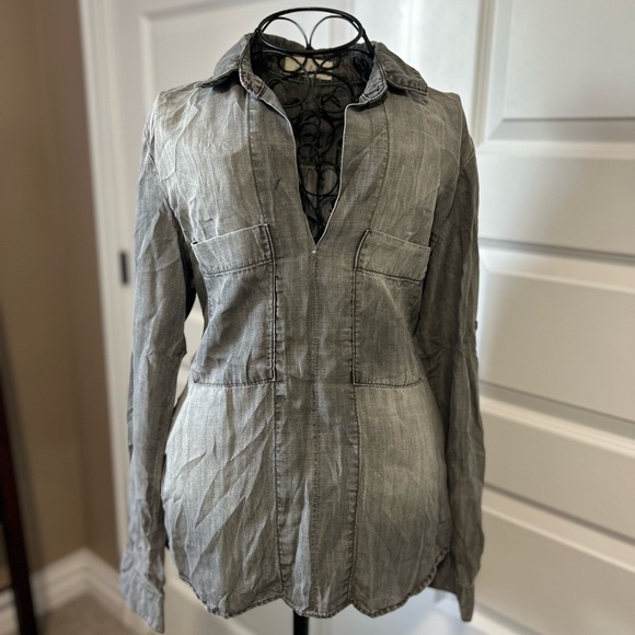 Bella Dahl Gray Chambray Pull Over Blouse - Picture 1 of 6